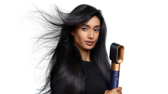 Multi-styler Dyson Airwrap i.d.™ - Cheveux raides à ondulés (Bleu de Prusse)